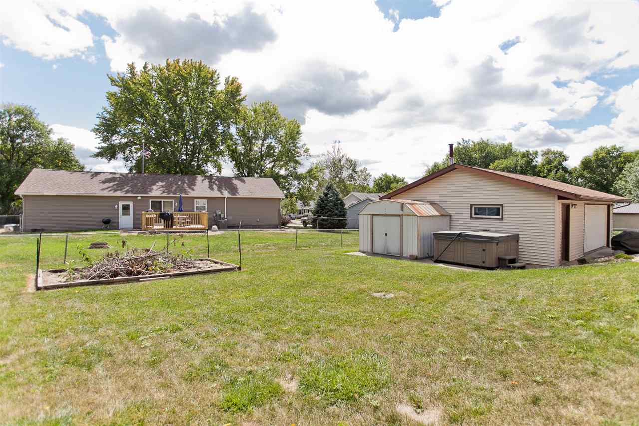 1860 Highland Road Ely, IA 52227 - Photo 21 of 24 Gallery Image 21
