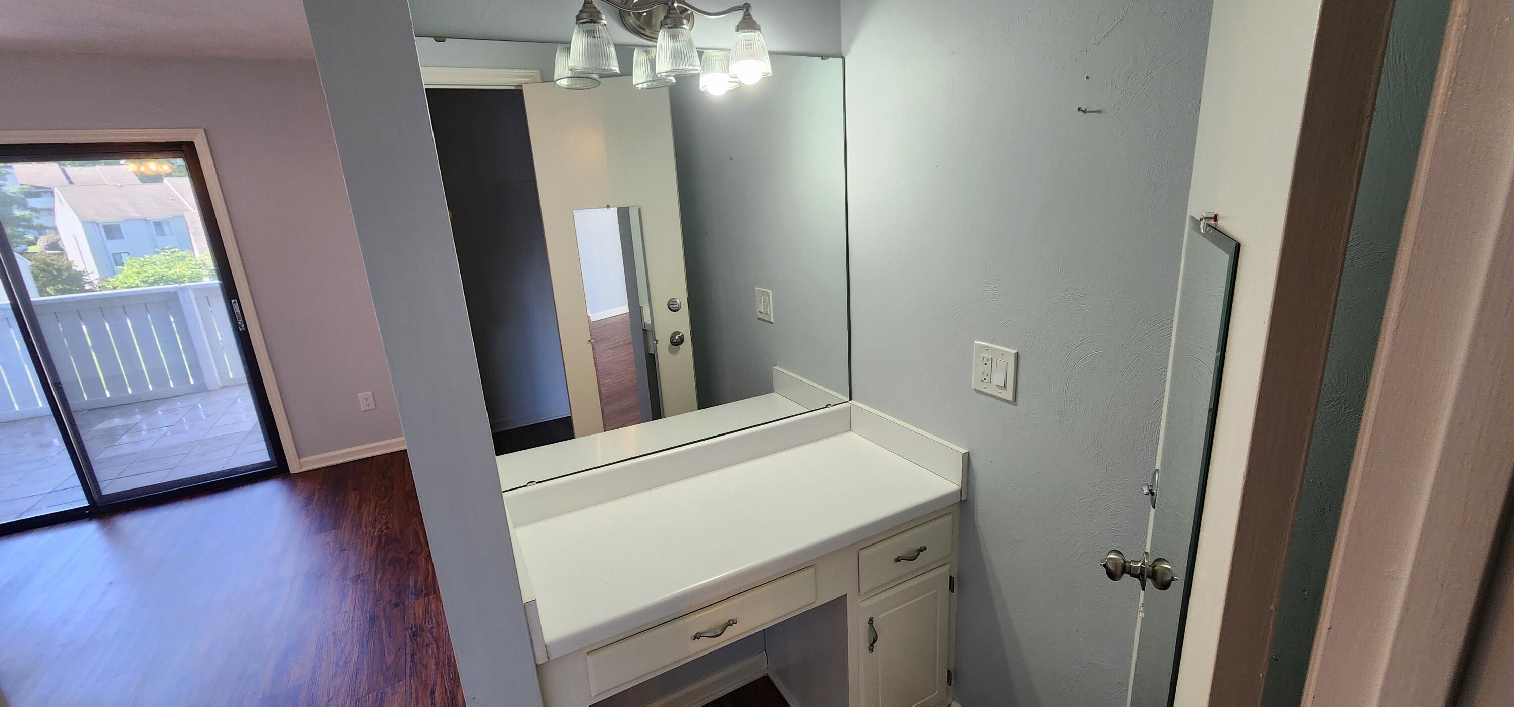 2435 Post Oak Road Salem, VA 24153 - Photo 8 of 23 20250530_163057