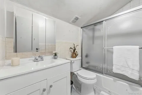 $234,000 | 51 Fieldstone Drive, Unit 83, Hartsdale, NY 10530