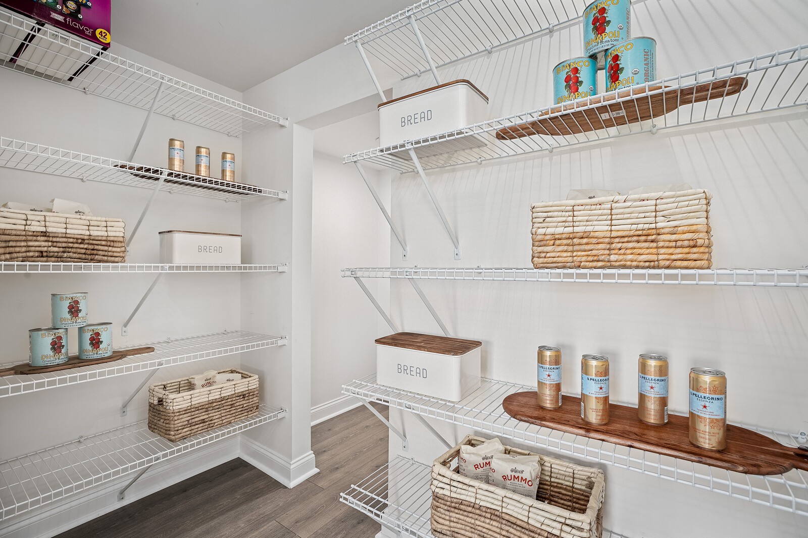 7689 Hatcher Heights Drive Fairview, TN 37062 - Photo 14 of 47 a shelf with books and knick knacks on it