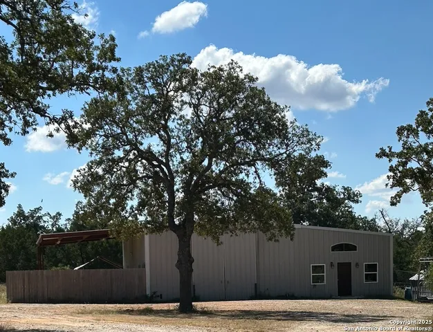 $2,500 | 37 Moretti Fox Trail, Fredericksburg, TX 78624