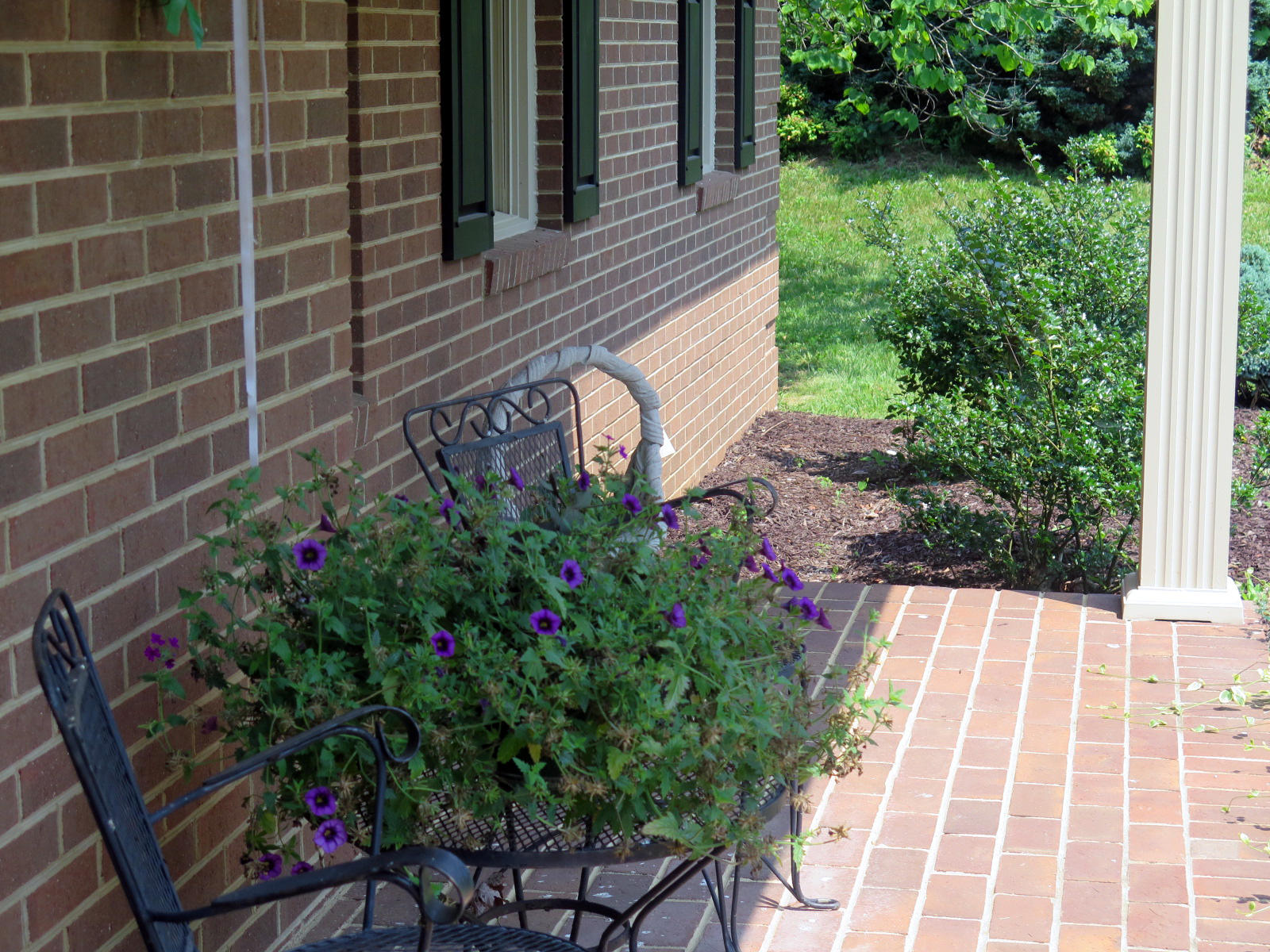 43 Oak Crest Drive Blue Ridge, VA 24064 - Photo 4 of 49 Front Porch