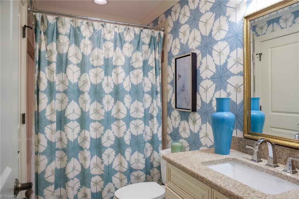 1108 Dover Road, Unit G Greensboro, NC 27408 - Photo 29 of 38 Gallery Image 29