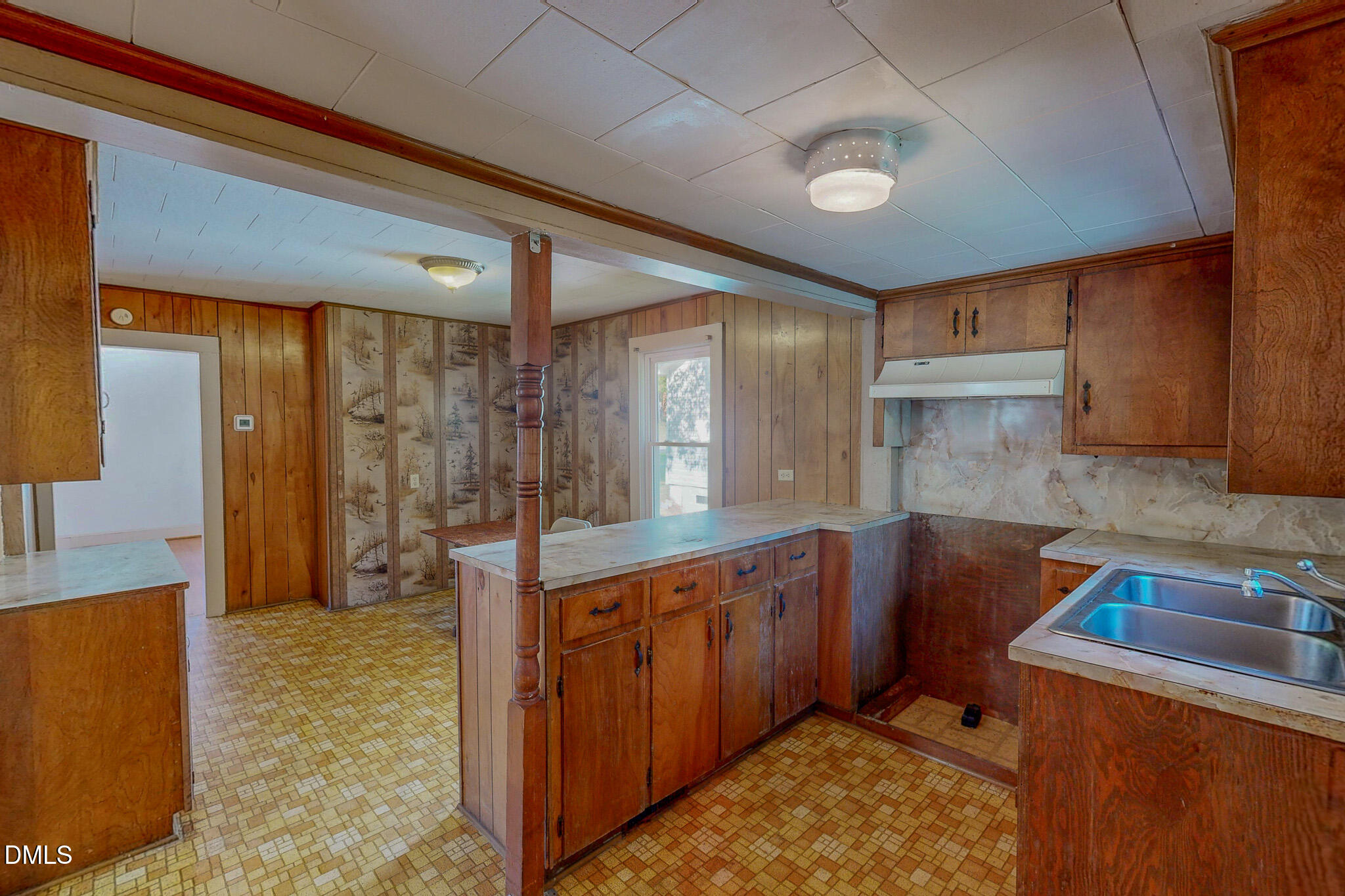 310 Barnett Avenue Roxboro, NC 27573 - Photo 6 of 20