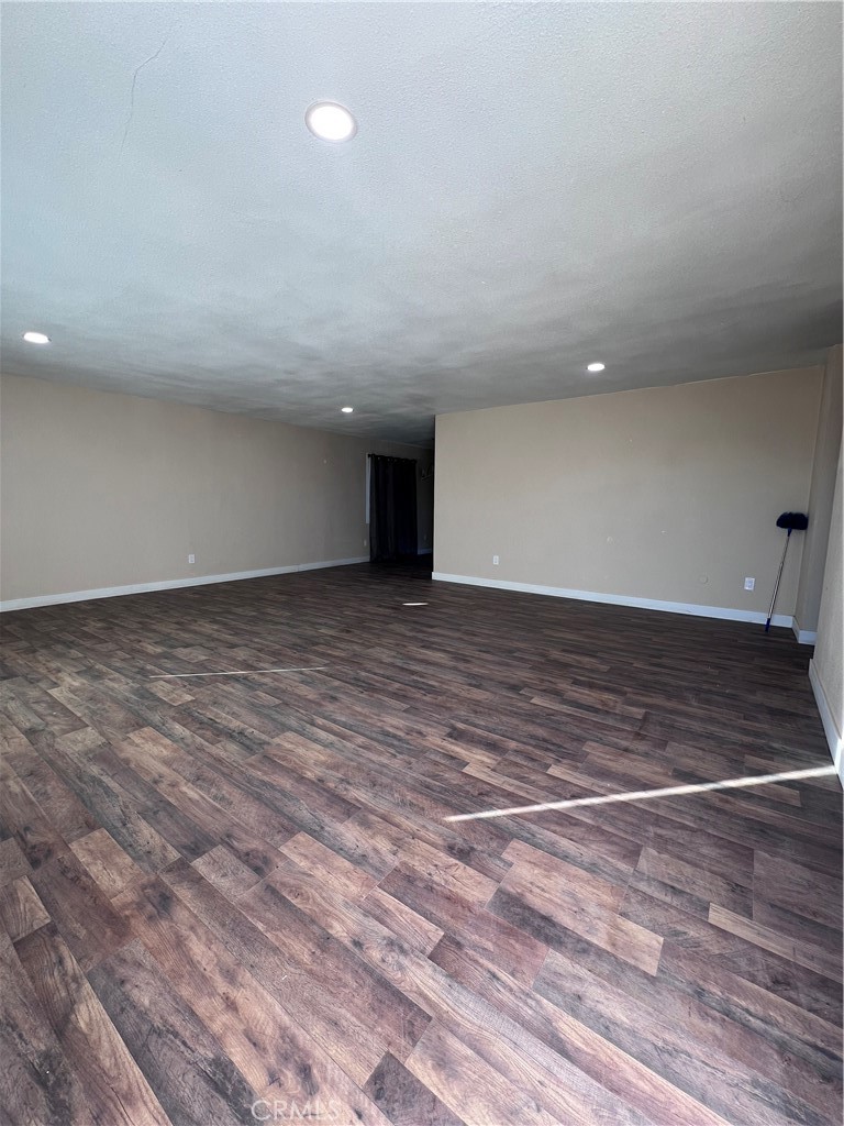 25346 Agate Road Barstow, CA 92311 - Photo 2 of 10 a view of an empty room