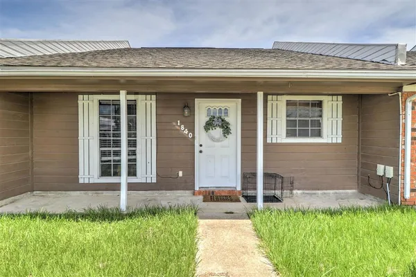 $130,000 | 1840 North Tallowood Drive, Lake Charles, LA 70605