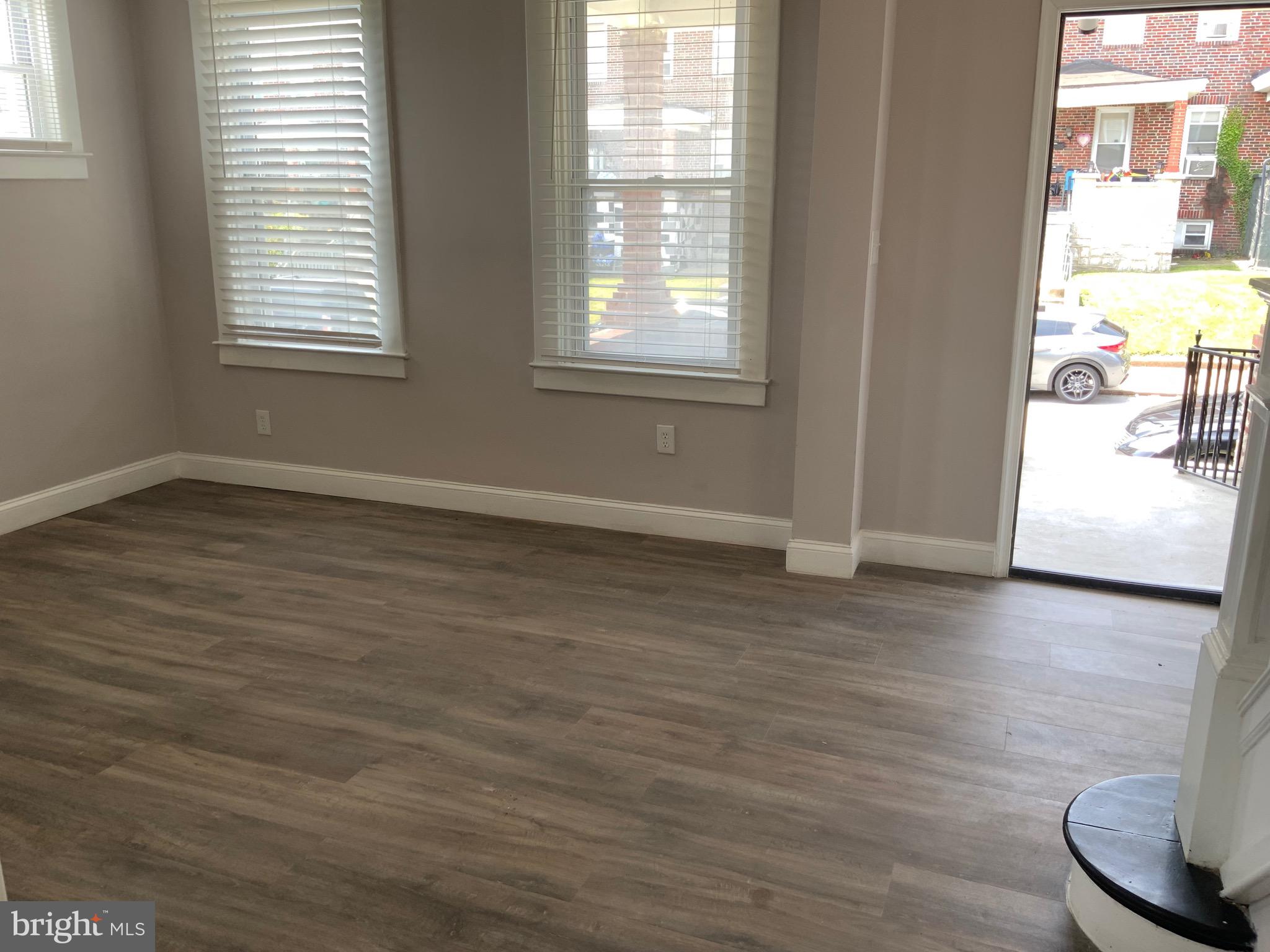 3114 Pelham Avenue Baltimore, MD 21213 - Photo 10 of 53 Living Room