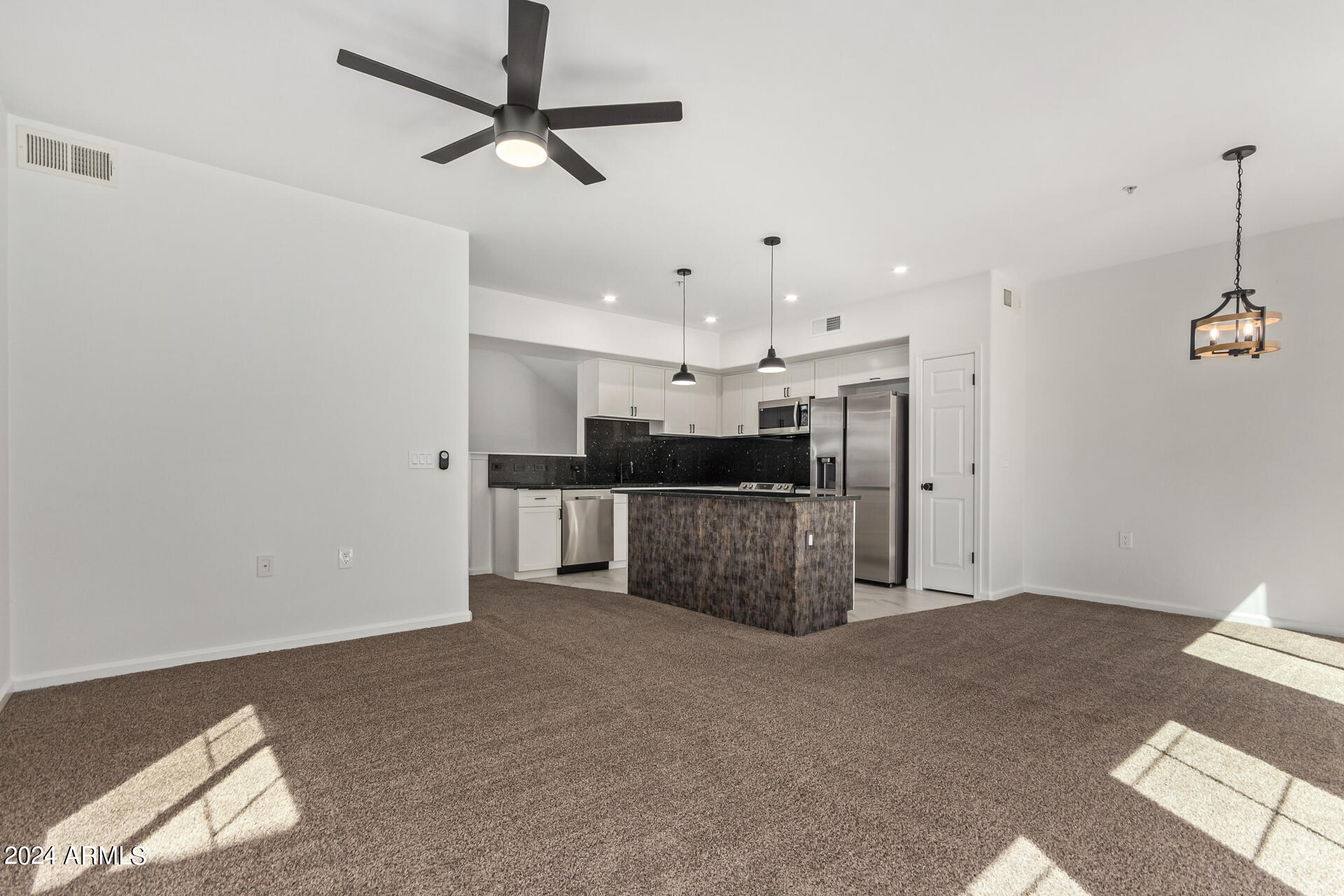 1920 East Bell Road, Unit 1066 Phoenix, AZ 85022 - Photo 7 of 29 07 - Bell