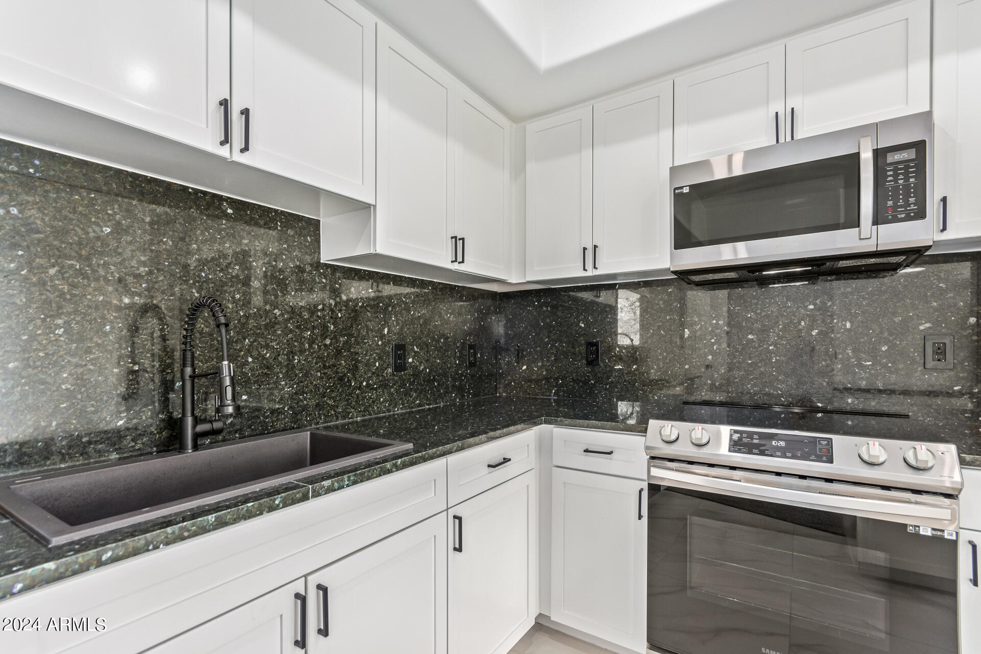 1920 East Bell Road, Unit 1066 Phoenix, AZ 85022 - Photo 9 of 29 12 - Bell