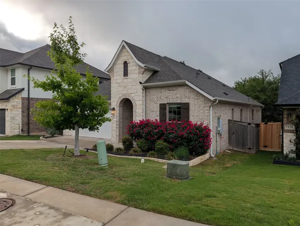 $2,695 | 125 Whistling Willow Drive, Georgetown, TX 78628