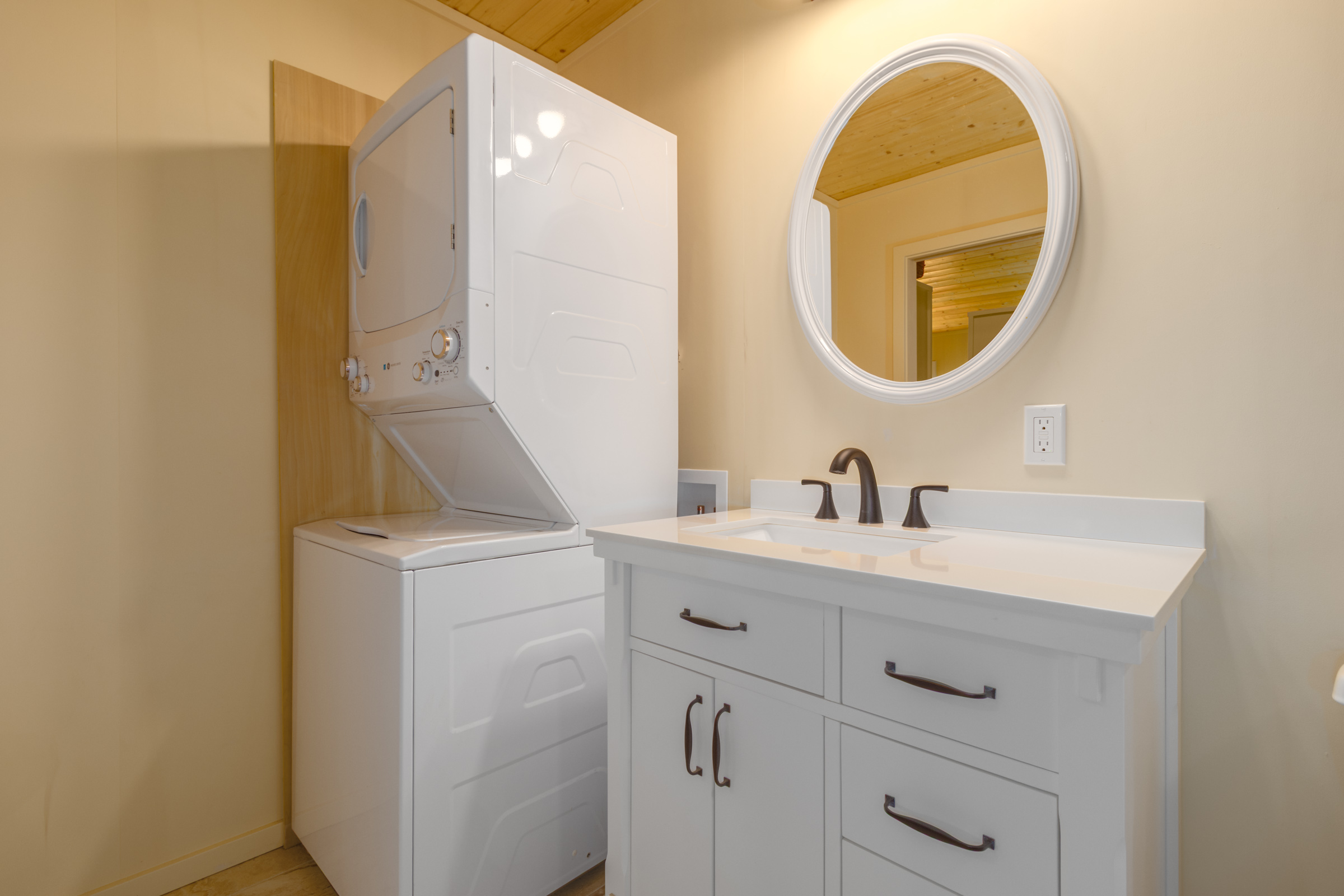 99-1845 Pukeawe Circle Volcano, HI 96785 - Photo 9 of 26 a bathroom with a sink and a mirror