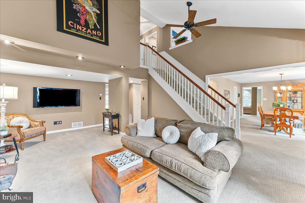 780 Tannery Drive Wayne, PA 19087 - Photo 5 of 59 Living Room