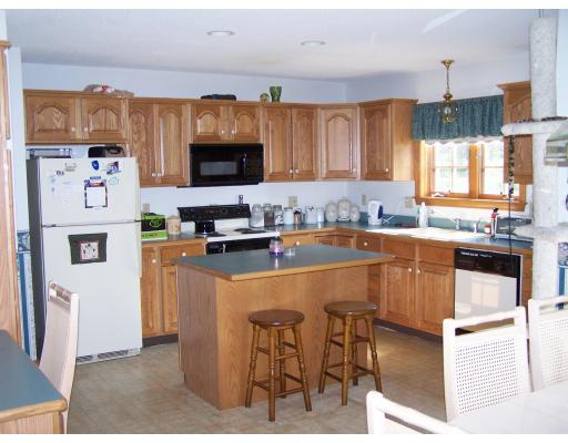68 Will Palmer Road Southwick, MA 01077 - Photo 4 of 10 Gallery Image 4