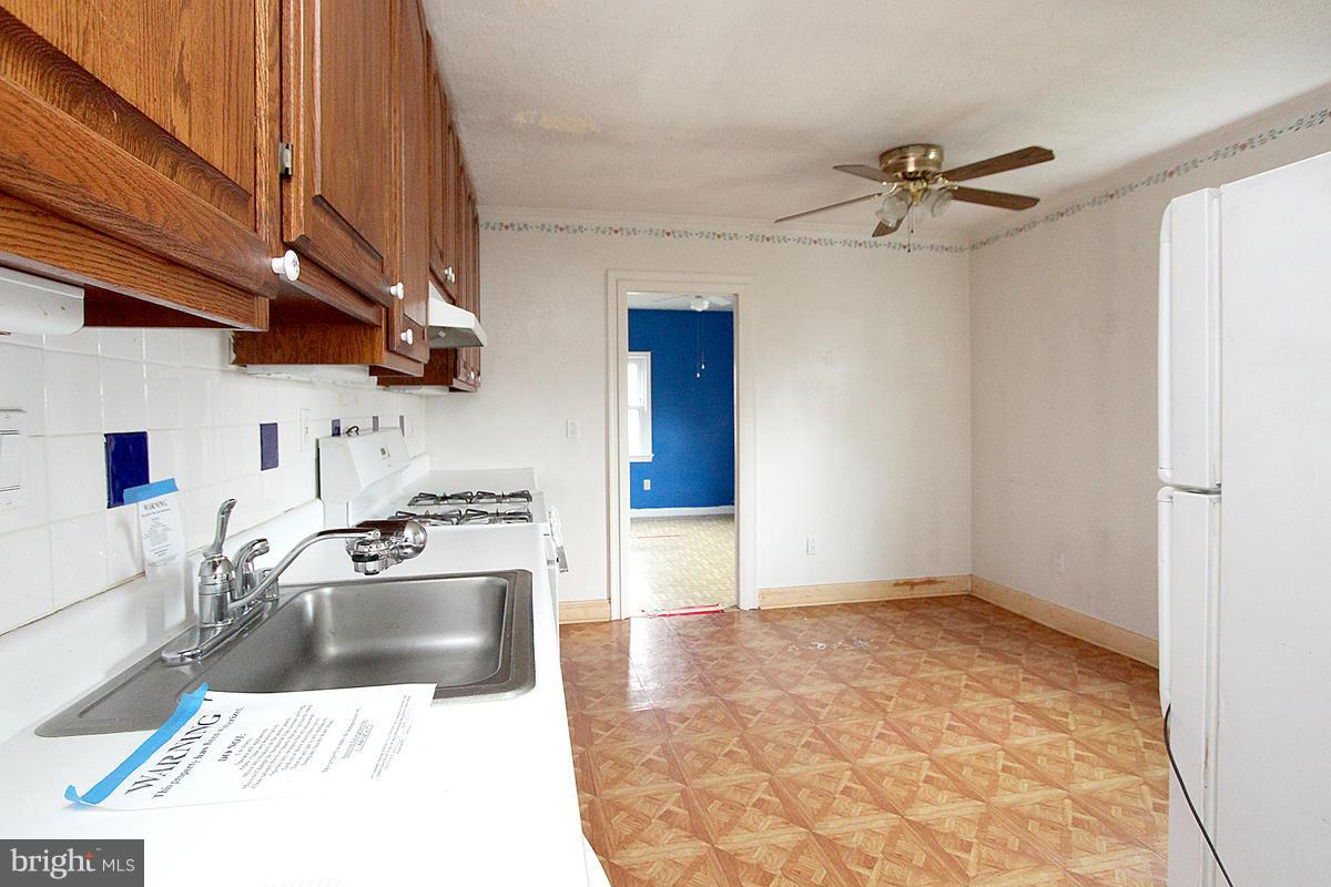 12002 Colin Road Silver Spring, MD 20906 - Photo 12 of 30 Kitchen