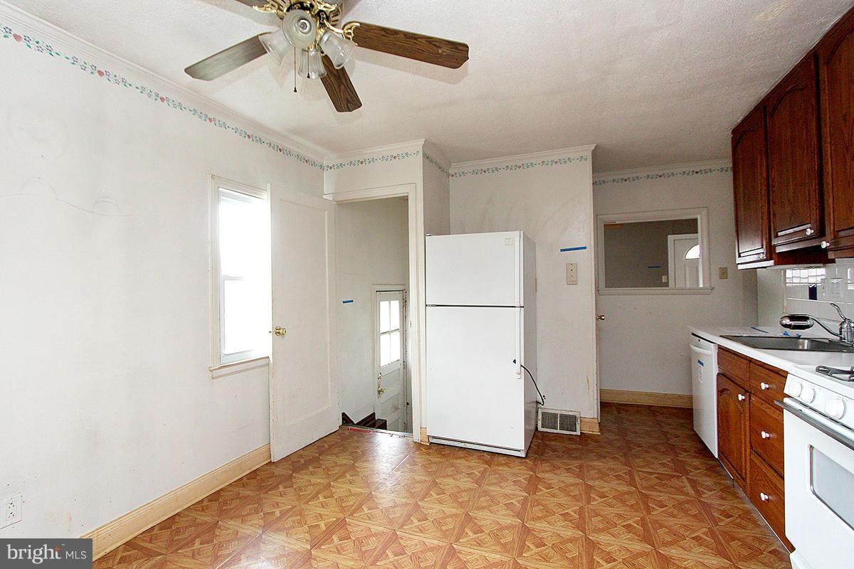 12002 Colin Road Silver Spring, MD 20906 - Photo 16 of 30 Kitchen