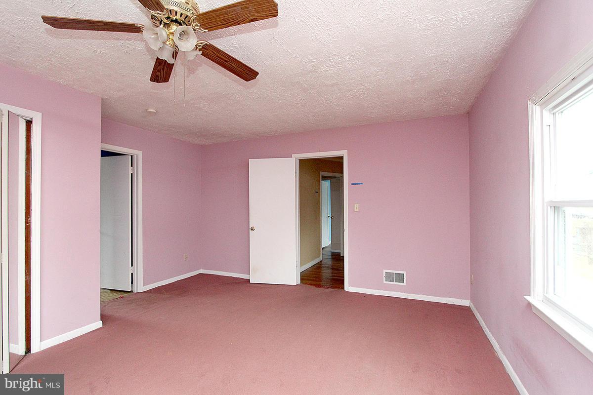 12002 Colin Road Silver Spring, MD 20906 - Photo 20 of 30 Bedroom