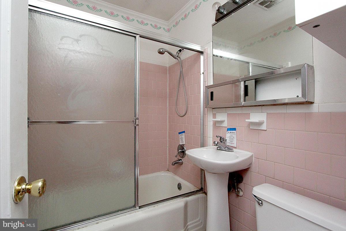 12002 Colin Road Silver Spring, MD 20906 - Photo 21 of 30 Bath