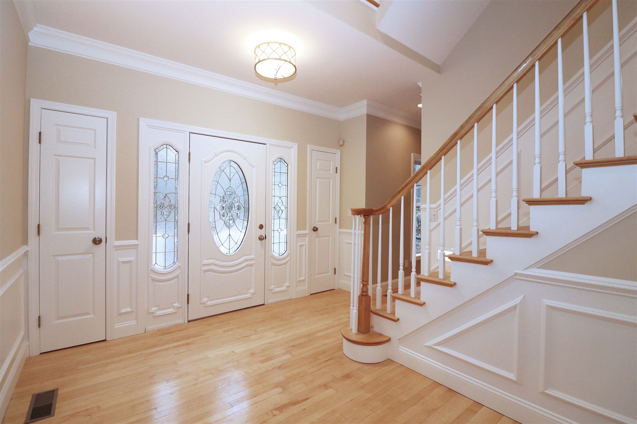 72 Drinkwater Road Exeter, NH 03833 - Photo 5 of 22 Gallery Image 5