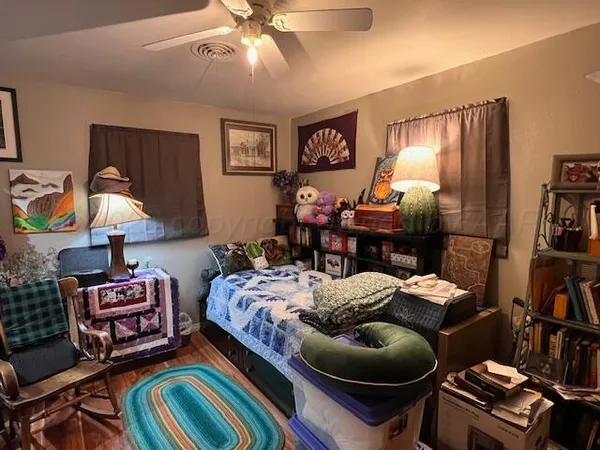 $130,000 | 351 North Young Street, Follett, TX 79034
