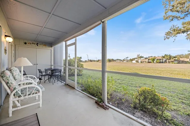 $1,950 | 880 Bird Bay Drive West, Unit 106, Venice, FL 34285