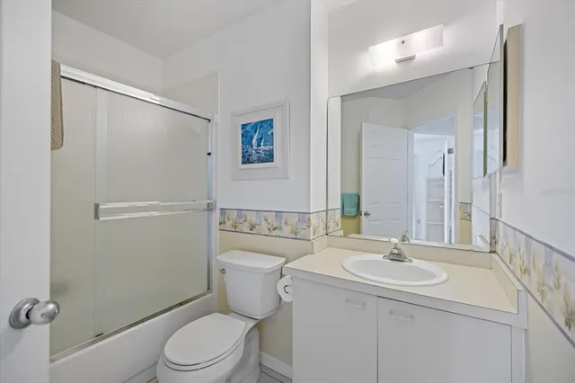 $1,950 | 880 Bird Bay Drive West, Unit 106, Venice, FL 34285