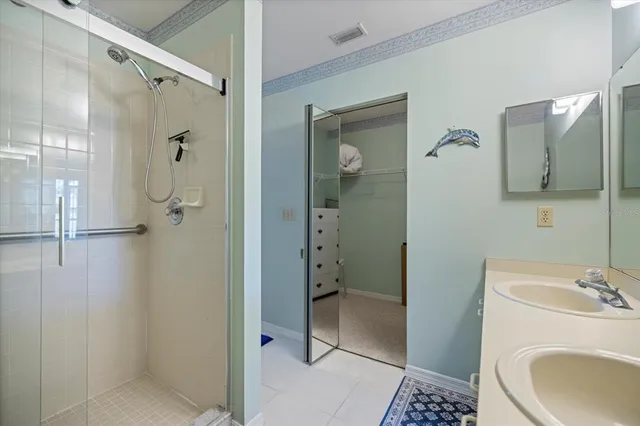 $1,950 | 880 Bird Bay Drive West, Unit 106, Venice, FL 34285