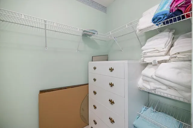 $1,950 | 880 Bird Bay Drive West, Unit 106, Venice, FL 34285