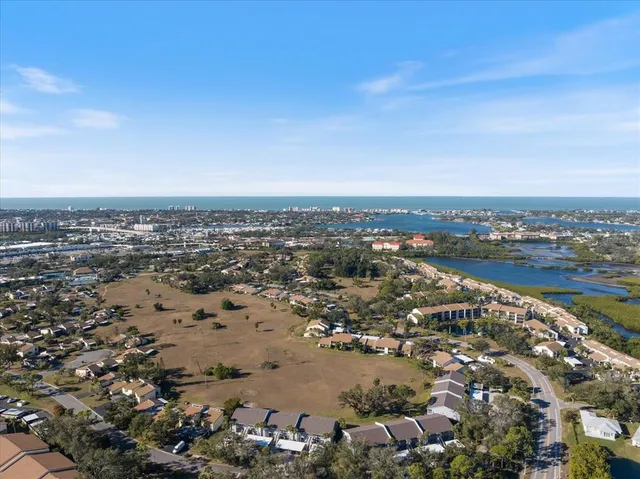 $1,950 | 880 Bird Bay Drive West, Unit 106, Venice, FL 34285