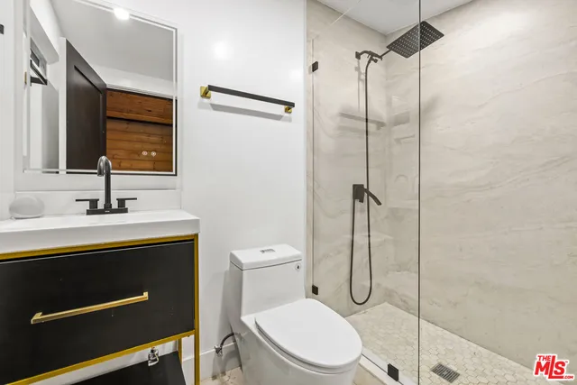 $2,100,000 | 22263 Flanco Road, Woodland Hills, CA 91364