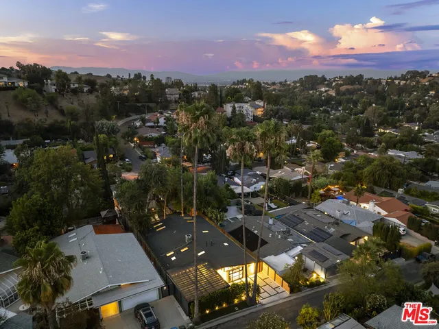 $2,100,000 | 22263 Flanco Road, Woodland Hills, CA 91364