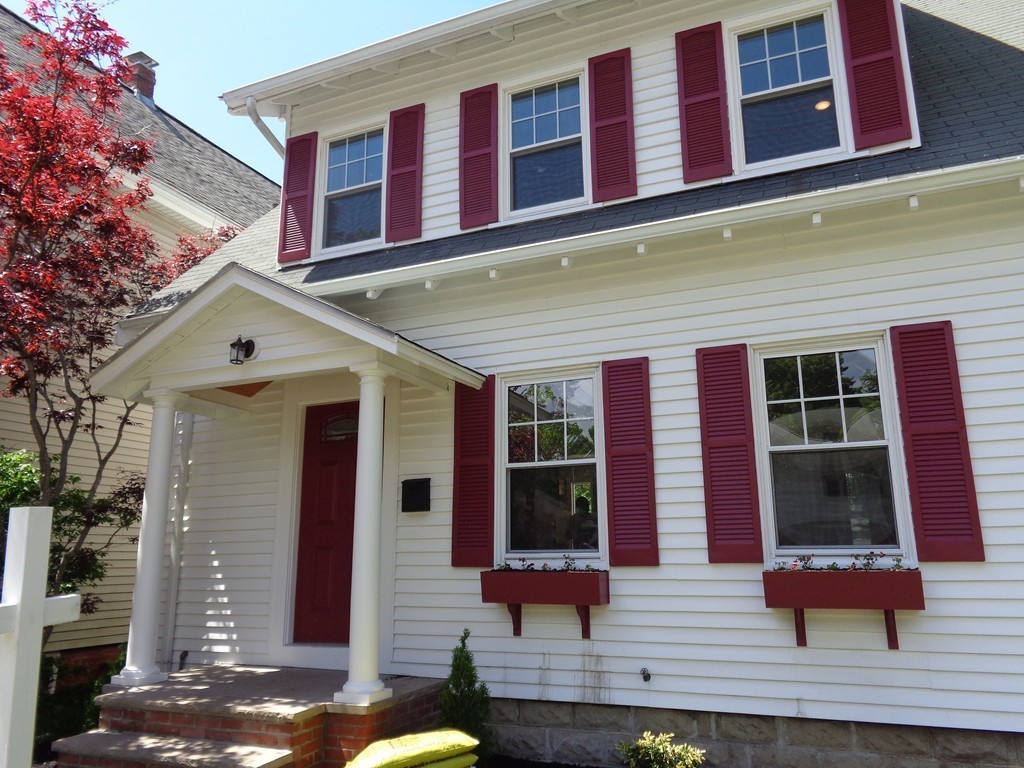39 Springvale Avenue Lynn, MA 01904 - Photo 1 of 15 Gallery Image 1