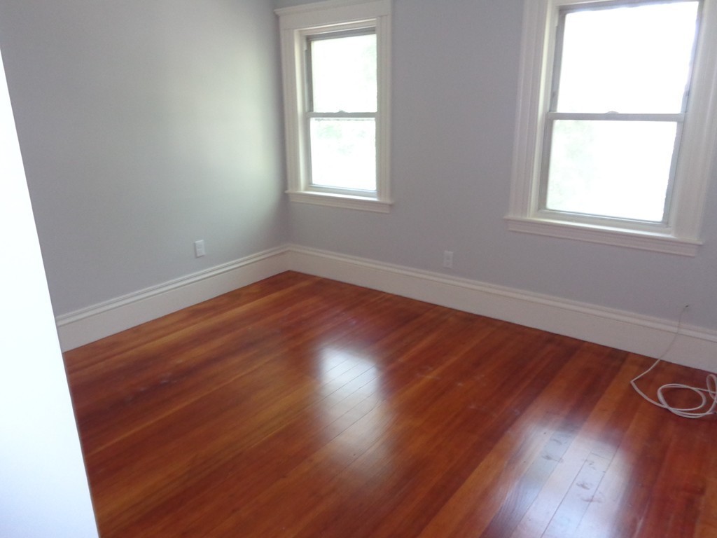 39 Springvale Avenue Lynn, MA 01904 - Photo 12 of 15 Gallery Image 12
