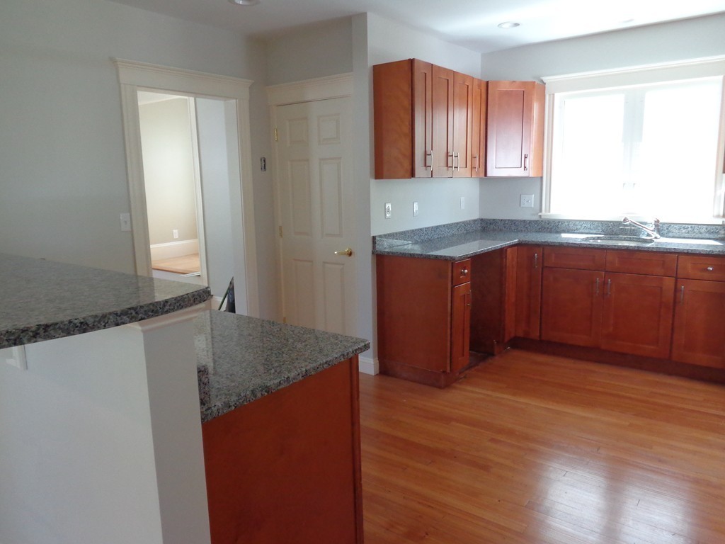 39 Springvale Avenue Lynn, MA 01904 - Photo 3 of 15 Gallery Image 3