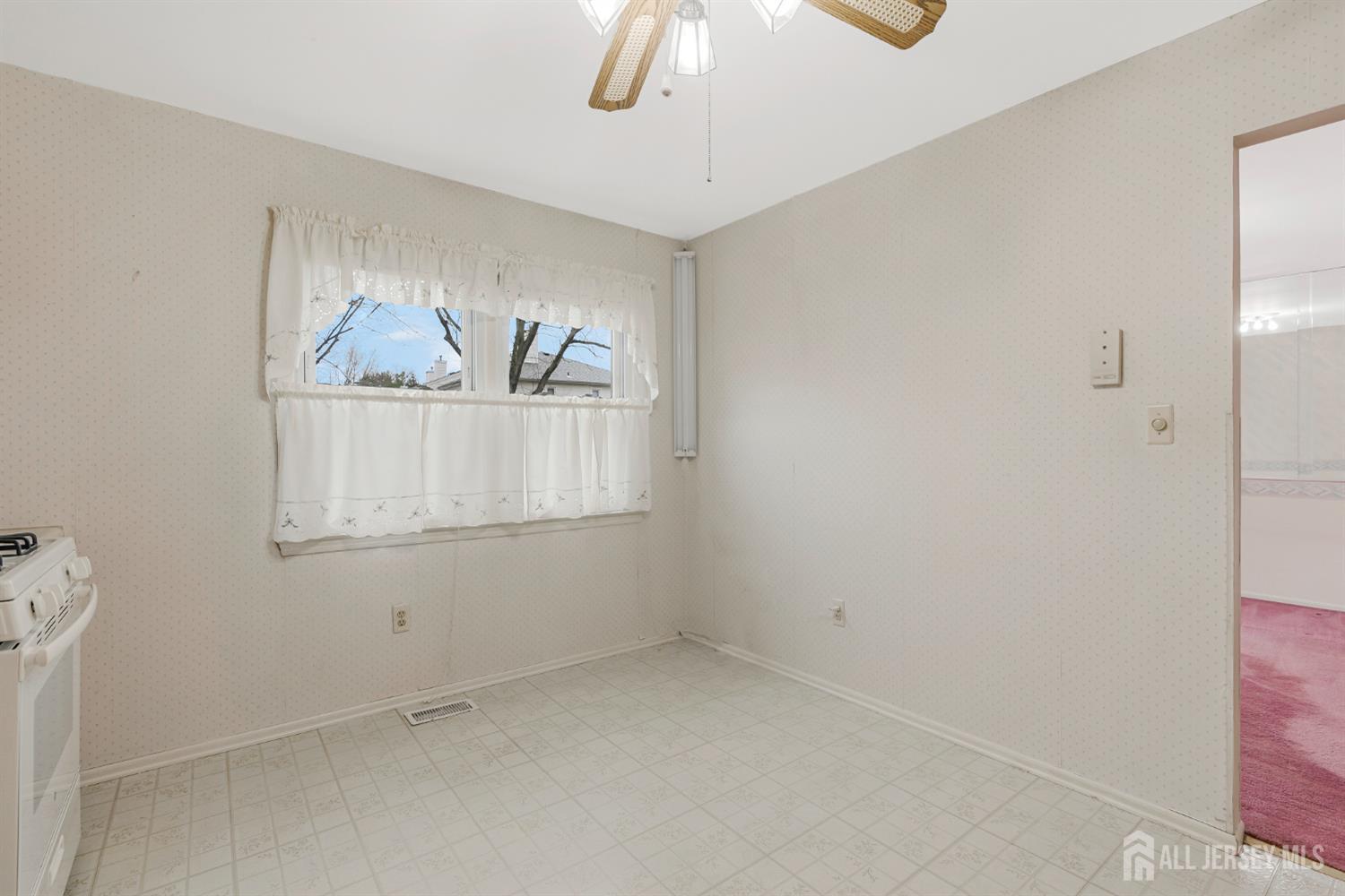 1 Tree Top Road Middlesex, NJ 08846 - Photo 12 of 27