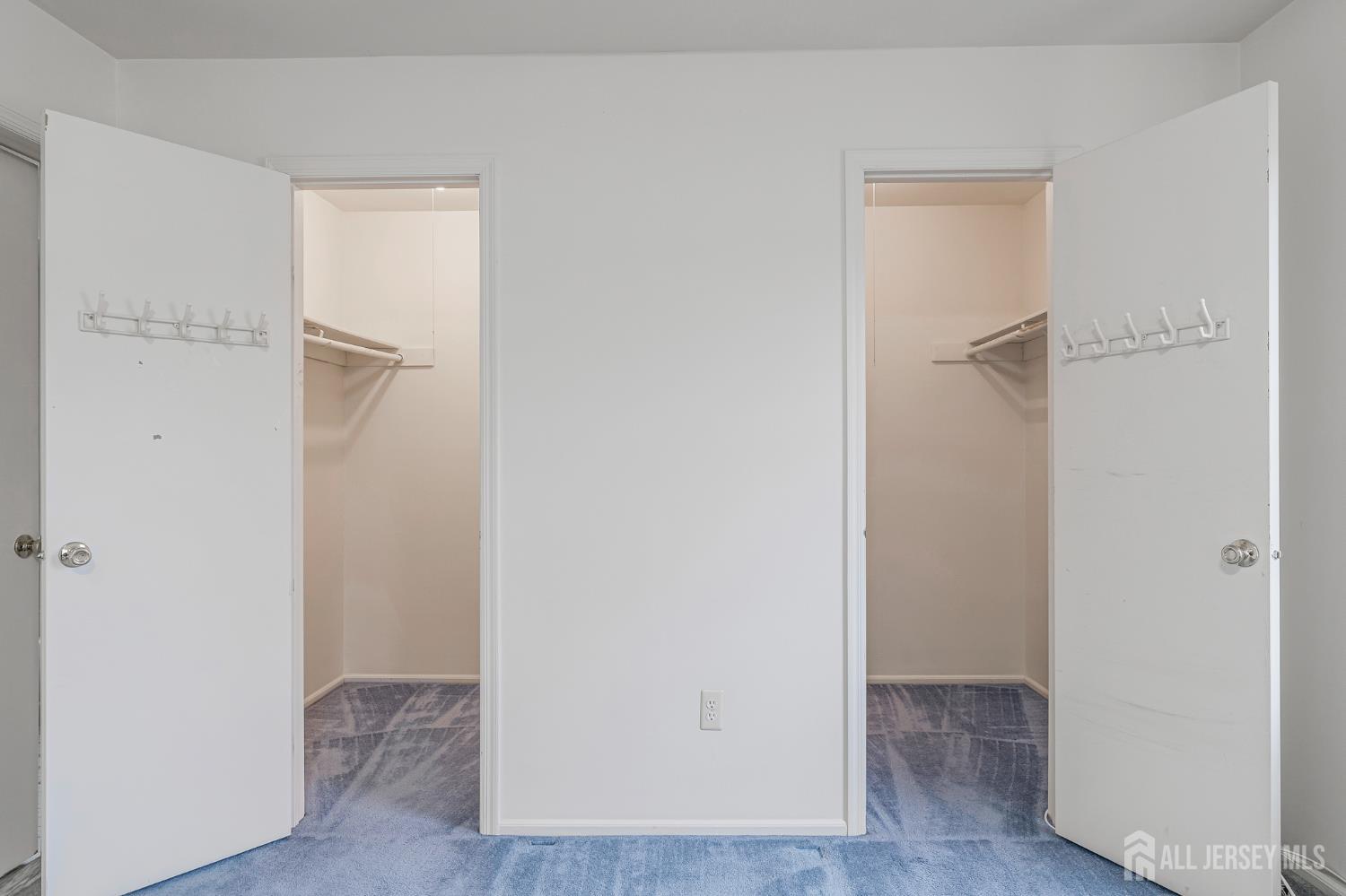 1 Tree Top Road Middlesex, NJ 08846 - Photo 19 of 27