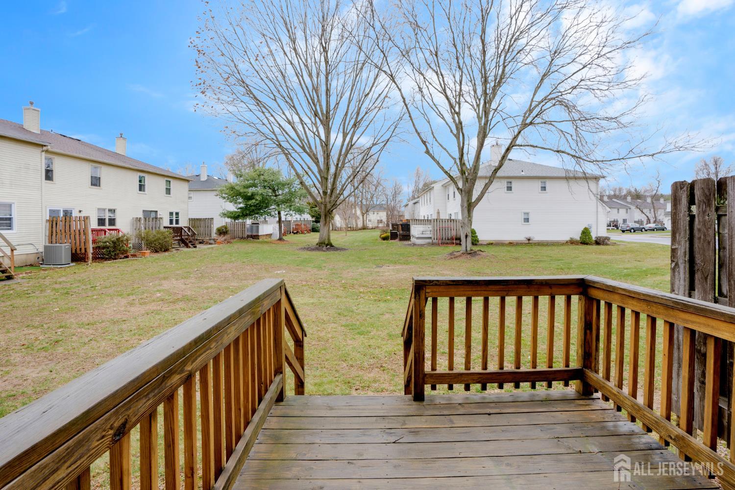 1 Tree Top Road Middlesex, NJ 08846 - Photo 26 of 27