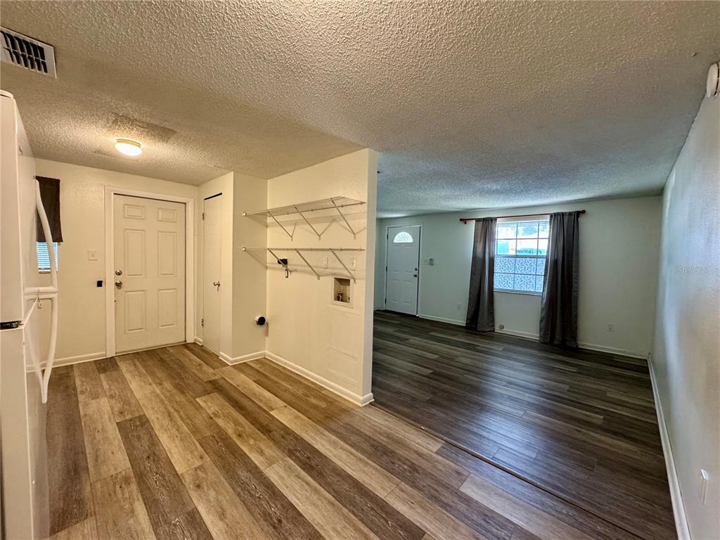 1004 Melrose Street, Unit B Seffner, FL 33584 - Photo 5 of 13