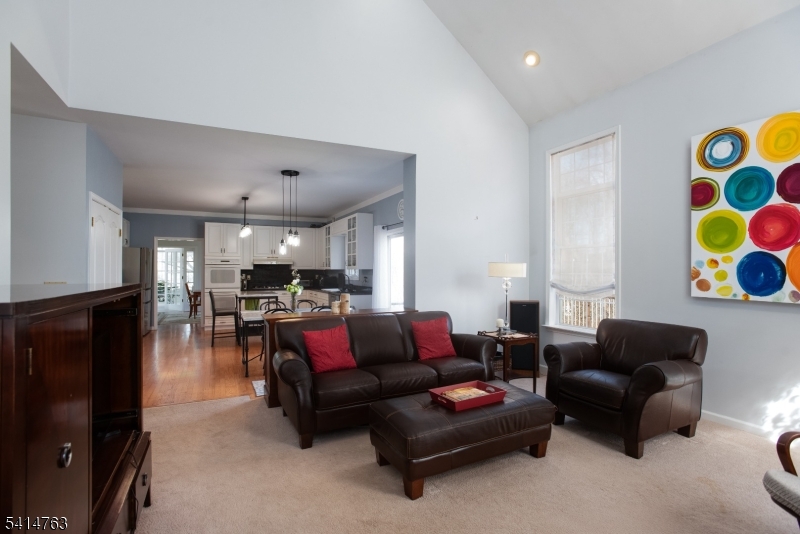 2 Ridge Road Green Brook, NJ 08812 - Photo 11 of 36