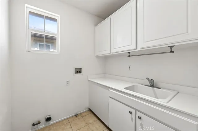 $849,900 | 229 East 220th Street, Carson, CA 90745