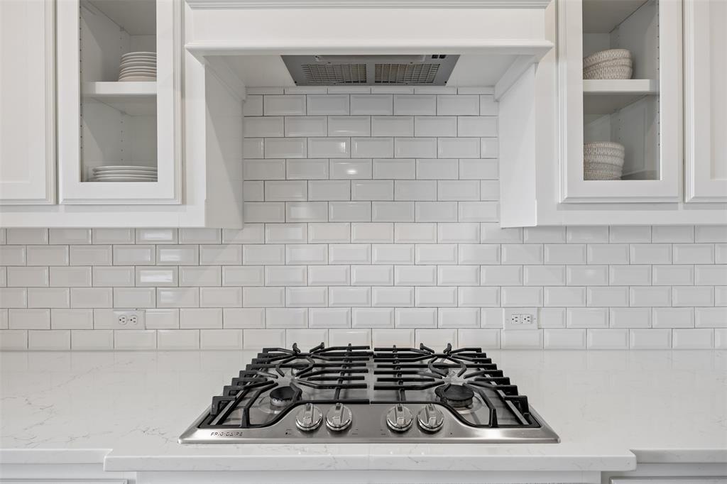 9437 Wildcat Ridge Godley, TX 76044 - Photo 10 of 37 a bathroom with a sink and a window