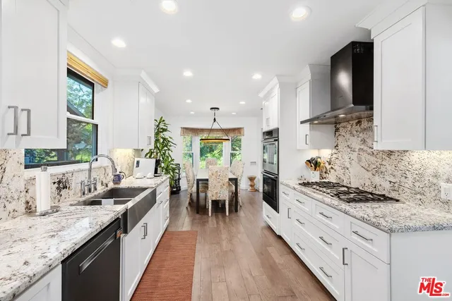 $1,995,000 | 2342 Beverwil Drive, Los Angeles, CA 90034