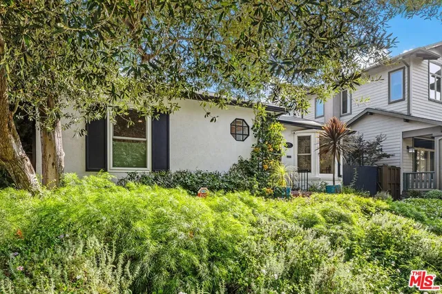 $1,995,000 | 2342 Beverwil Drive, Los Angeles, CA 90034
