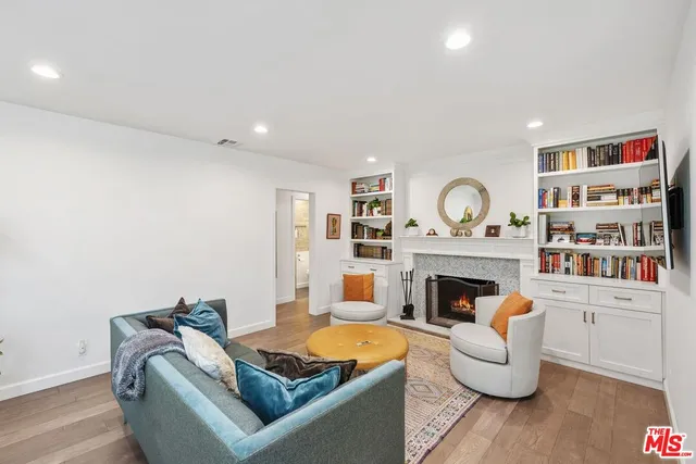 $1,995,000 | 2342 Beverwil Drive, Los Angeles, CA 90034