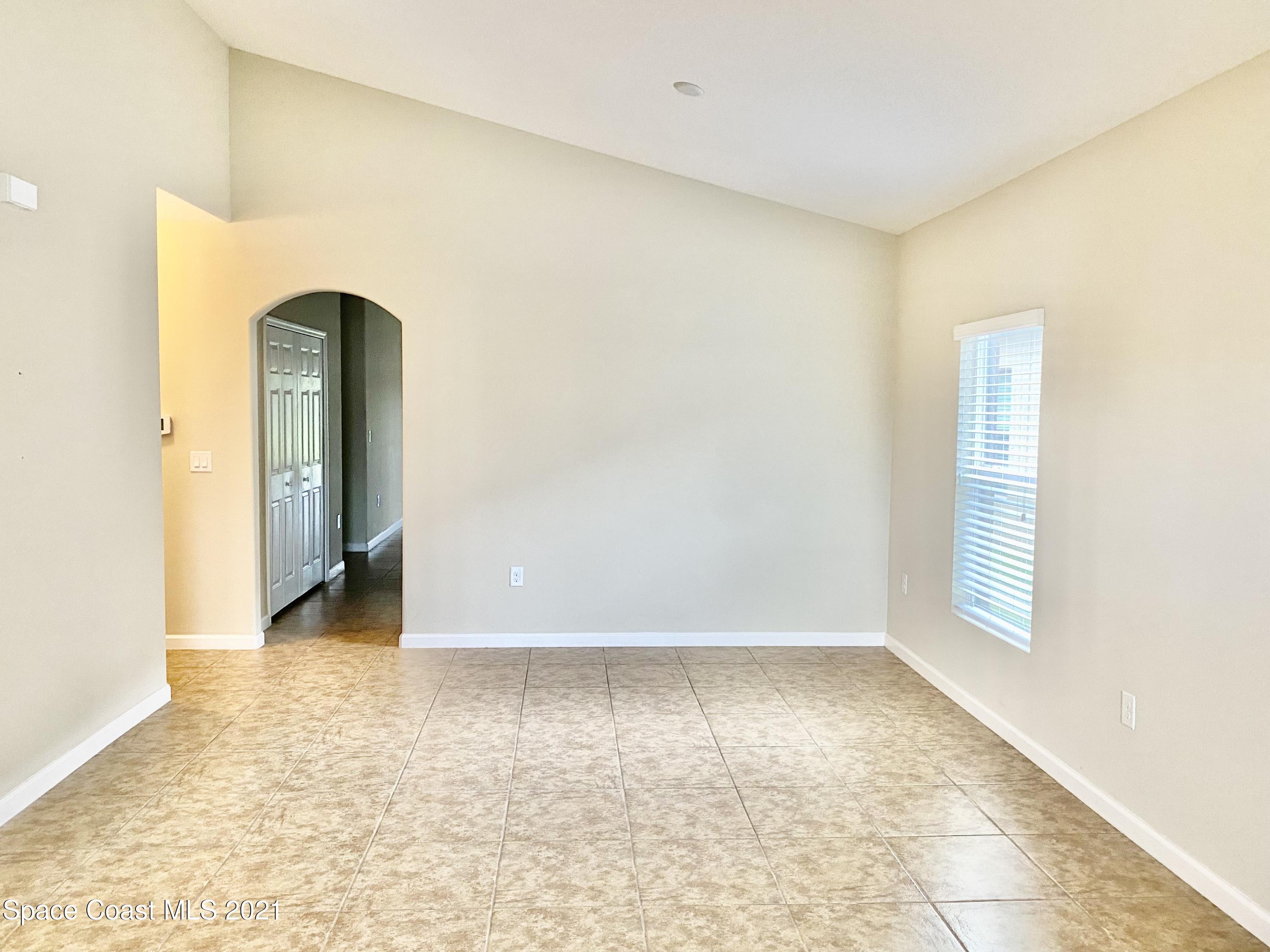 760 Fiddleleaf Circle Melbourne, FL 32904 - Photo 6 of 37 IMG_E8484