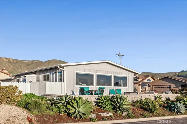 $2,589,000 | 3302 Beachcomber Drive, Morro Bay, CA 93442