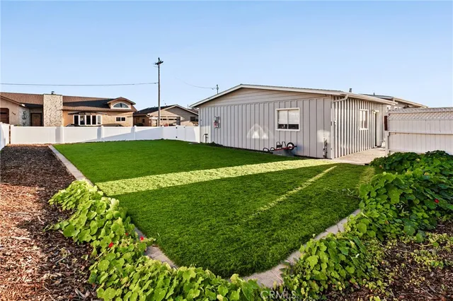 $2,589,000 | 3302 Beachcomber Drive, Morro Bay, CA 93442