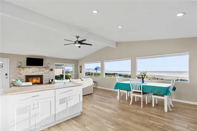 $2,589,000 | 3302 Beachcomber Drive, Morro Bay, CA 93442