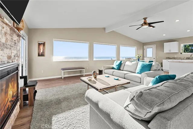 $2,589,000 | 3302 Beachcomber Drive, Morro Bay, CA 93442