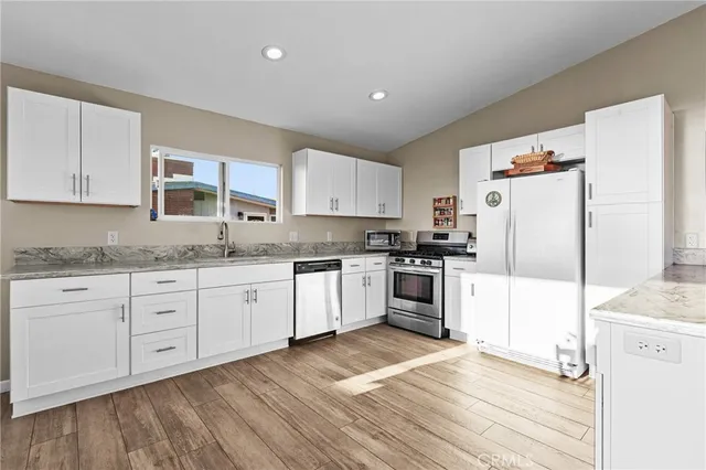 $2,589,000 | 3302 Beachcomber Drive, Morro Bay, CA 93442