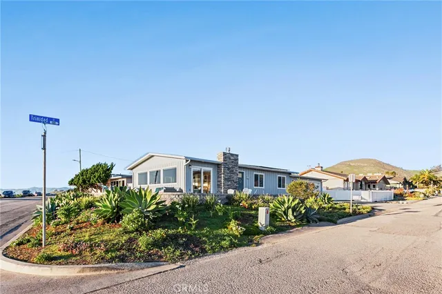 $2,589,000 | 3302 Beachcomber Drive, Morro Bay, CA 93442